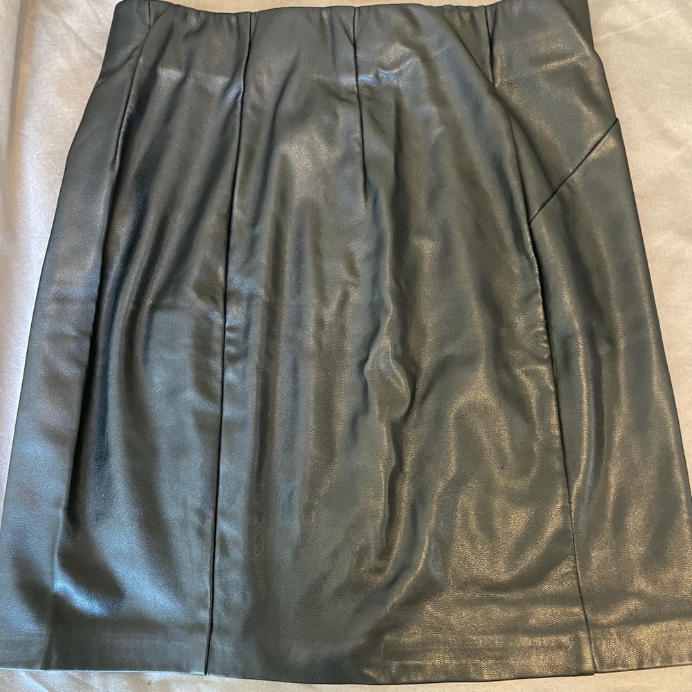 Faux leather pencil skirt